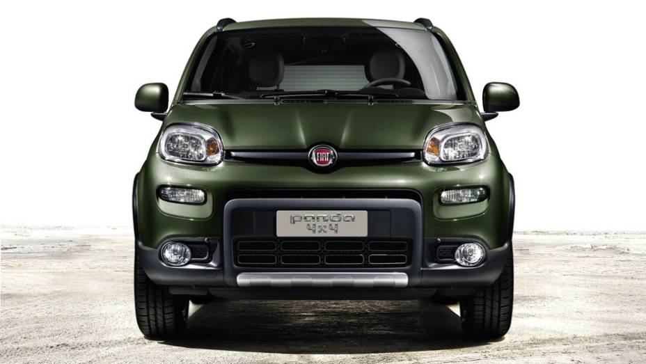 O Panda 4x4 será oferecido nas versões 0.9 TwinAir Turbo, com 85 cv, e 1.3 Multijet II a diesel, que entrega 75 cv. | <a href="%20https://preprod.quatrorodas.abril.com.br/saloes/paris/2012/fiat-panda-4x4-702561.shtml" rel="migration">Leia mais</a>