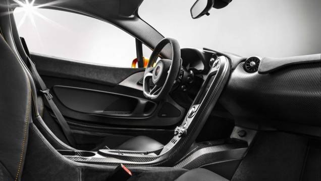 McLaren P1 | <a href="https://preprod.quatrorodas.abril.com.br/saloes/paris/2012/mclaren-p1-702427.shtml" rel="migration">Leia mais</a> McLaren P1 | <a href="https://preprod.quatrorodas.abril.com.br/saloes/paris/2012/mclaren-p1-702427.shtml" rel="migration">Leia mais</a>