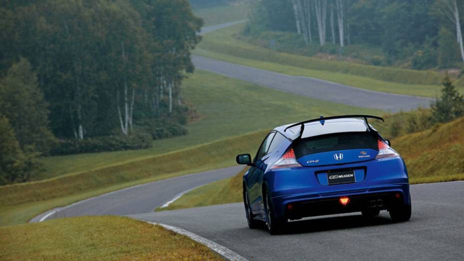 Honda CR-Z preparado pela Mugen | <a href="https://preprod.quatrorodas.abril.com.br/noticias/mercado/honda-confirma-cr-z-mugen-704630.shtml" rel="migration">Leia mais</a>