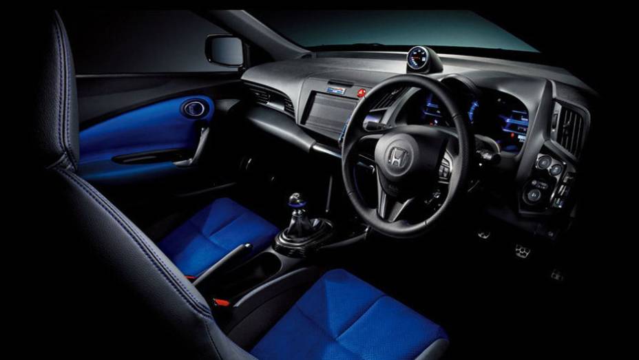 Honda CR-Z preparado pela Mugen | <a href="https://preprod.quatrorodas.abril.com.br/noticias/mercado/honda-confirma-cr-z-mugen-704630.shtml" rel="migration">Leia mais</a>