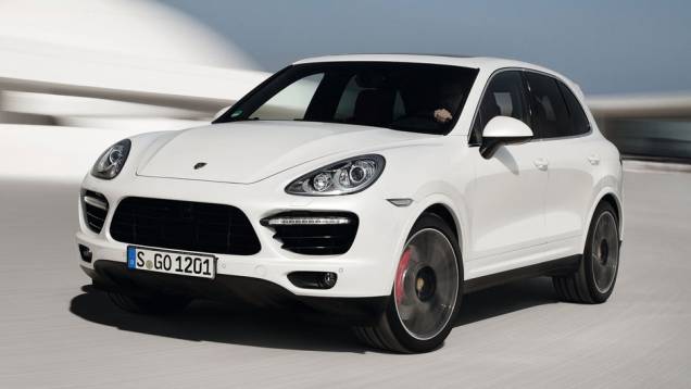 SUV ganhou potência no motor e manteve o mesmo consumo | <a href="https://preprod.quatrorodas.abril.com.br/saloes/los-angeles/2012/porsche-cayenne-turbo-s-724271.shtml" rel="migration">Leia mais</a> SUV ganhou potência no motor e manteve o mesmo consumo | <a href="https://preprod.quatrorodas.abril.com.br/saloes/los-angeles/2012/porsche-cayenne-turbo-s-724271.shtml" rel="migration">Leia mais</a>