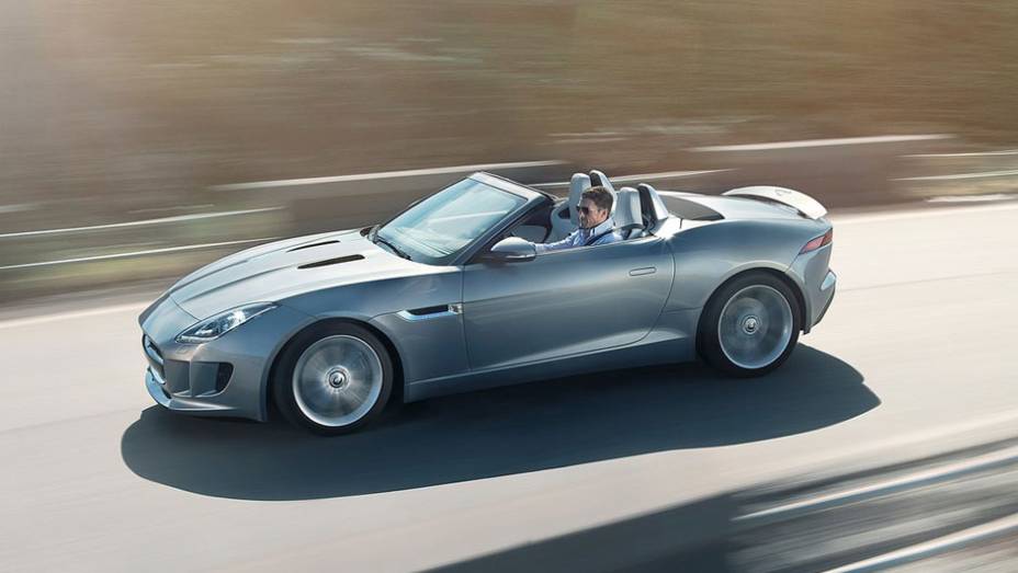 Jaguar F-Type | <a href="https://preprod.quatrorodas.abril.com.br/salao-do-automovel/2012/carros/f-type-704041.shtml" rel="migration">Leia mais</a>