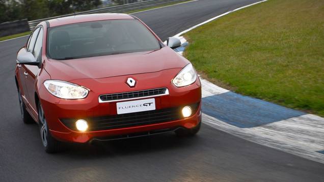 O Fluence GT é criado pela Renault Sport, responsável pela preparação dos modelos esportivos da marca | <a href="https://preprod.quatrorodas.abril.com.br/carros/lancamentos/renault-fluence-gt-721405.shtml" rel="migration">Leia mais</a> O Fluence GT é criado pela Renault Sport, responsável pela preparação dos modelos esportivos da marca | <a href="https://preprod.quatrorodas.abril.com.br/carros/lancamentos/renault-fluence-gt-721405.shtml" rel="migration">Leia mais</a>
