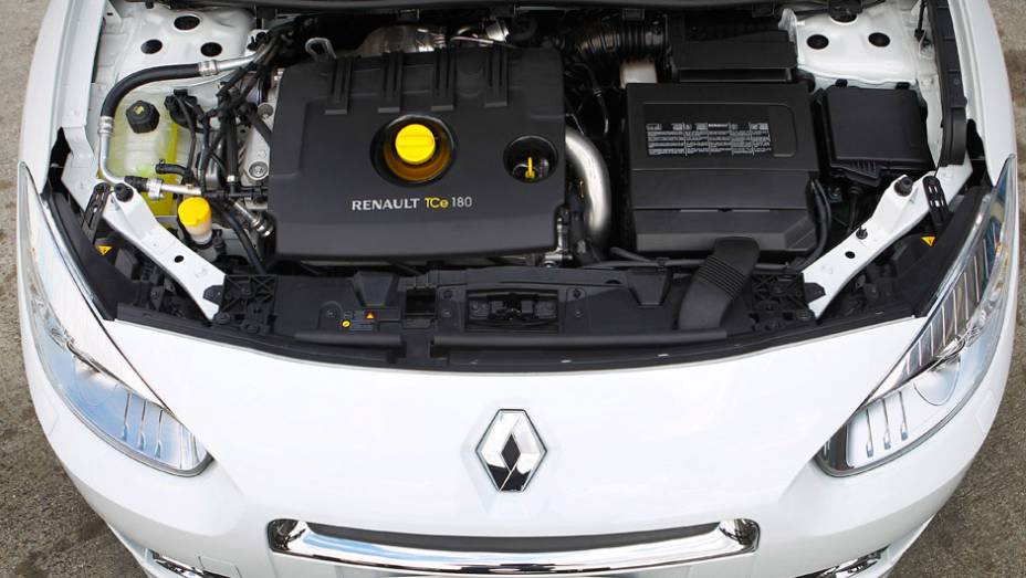 O Fluence GT é criado pela Renault Sport, responsável pela preparação dos modelos esportivos da marca | <a href="https://preprod.quatrorodas.abril.com.br/carros/lancamentos/renault-fluence-gt-721405.shtml" rel="migration">Leia mais</a>