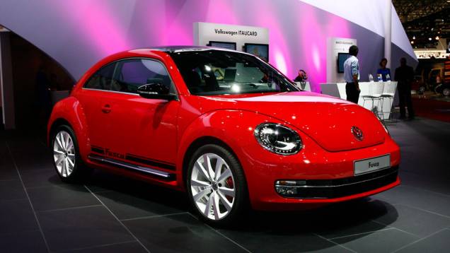Um nome tradicional da VW está de volta ao mercado: trata-se do novo Fusca | <a href="https://preprod.quatrorodas.abril.com.br/salao-do-automovel/2012/carros/fusca-703948.shtml" rel="migration">Leia mais</a> Um nome tradicional da VW está de volta ao mercado: trata-se do novo Fusca | <a href="https://preprod.quatrorodas.abril.com.br/salao-do-automovel/2012/carros/fusca-703948.shtml" rel="migration">Leia mais</a>
