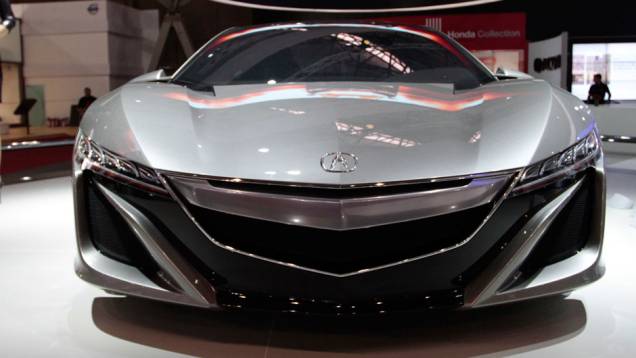 A nova geração será um híbrido com motor V6 a gasolina e dois propulsores elétricos | <a href="https://preprod.quatrorodas.abril.com.br/salao-do-automovel/2012/carros/nsx-710745.shtml" rel="migration">Leia mais</a> A nova geração será um híbrido com motor V6 a gasolina e dois propulsores elétricos | <a href="https://preprod.quatrorodas.abril.com.br/salao-do-automovel/2012/carros/nsx-710745.shtml" rel="migration">Leia mais</a>