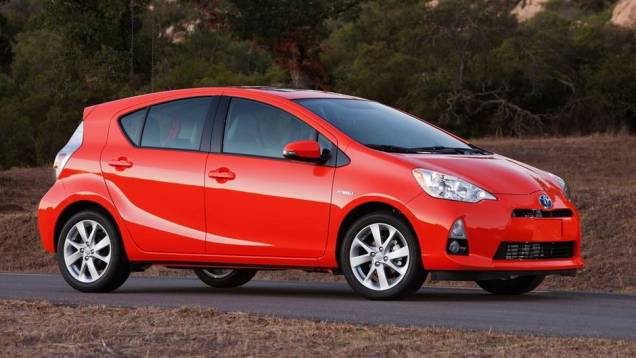A própria Toyota veio na sequência, emplacando a segunda posição | <a href="https://preprod.quatrorodas.abril.com.br/noticias/mercado/marcas-japonesas-sao-mais-confiaveis-diz-pesquisa-712948.shtml" rel="migration">Leia mais</a> A própria Toyota veio na sequência, emplacando a segunda posição | <a href="https://preprod.quatrorodas.abril.com.br/noticias/mercado/marcas-japonesas-sao-mais-confiaveis-diz-pesquisa-712948.shtml" rel="migration">Leia mais</a>