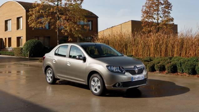Clone do novo Logan? A Renault decidiu recorrer ao sedã da Dacia na hora de renovar o Symbol | <a href="https://preprod.quatrorodas.abril.com.br/noticias/fabricantes/novo-renault-symbol-copia-logan-713806.shtml" rel="migration">Leia mais</a> Clone do novo Logan? A Renault decidiu recorrer ao sedã da Dacia na hora de renovar o Symbol | <a href="https://preprod.quatrorodas.abril.com.br/noticias/fabricantes/novo-renault-symbol-copia-logan-713806.shtml" rel="migration">Leia mais</a>