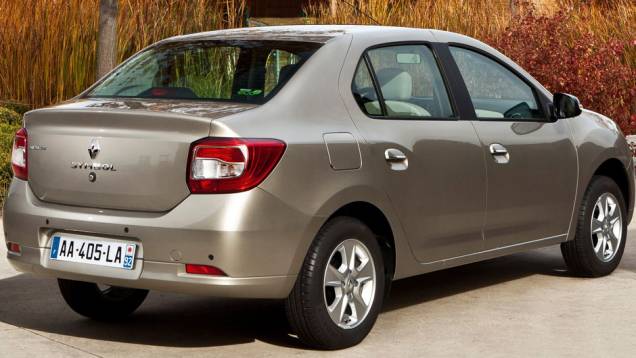 Depois da apresentação oficial na Turquia, o novo Symbol será lançado no mercado europeu | <a href="https://preprod.quatrorodas.abril.com.br/noticias/fabricantes/novo-renault-symbol-copia-logan-713806.shtml" rel="migration">Leia mais</a> Depois da apresentação oficial na Turquia, o novo Symbol será lançado no mercado europeu | <a href="https://preprod.quatrorodas.abril.com.br/noticias/fabricantes/novo-renault-symbol-copia-logan-713806.shtml" rel="migration">Leia mais</a>