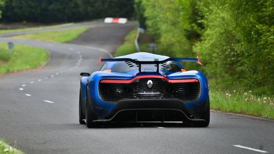 A expectativa é de que os novos Alpine produzidos por Renault e Caterham tenham design similar ao conceito | <a href="https://preprod.quatrorodas.abril.com.br/noticias/fabricantes/renault-caterham-produzirao-nova-linha-alpine-714806.shtml" rel="migration">Leia mais</a>