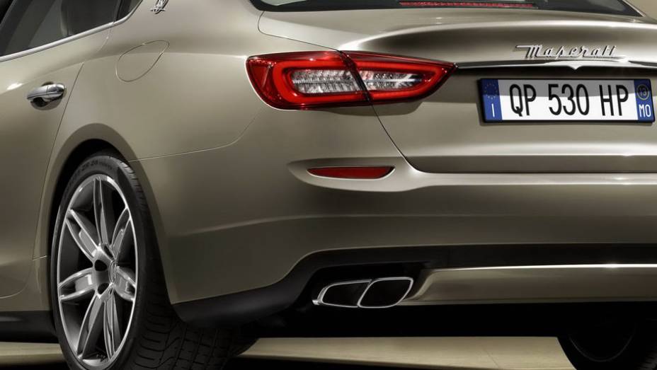 Maserati revela as primeiras imagens e informações do Quattroporte | <a href="https://preprod.quatrorodas.abril.com.br/noticias/mercado/maserati-revela-novo-quattroporte-715235.shtml" rel="migration">Leia mais</a>