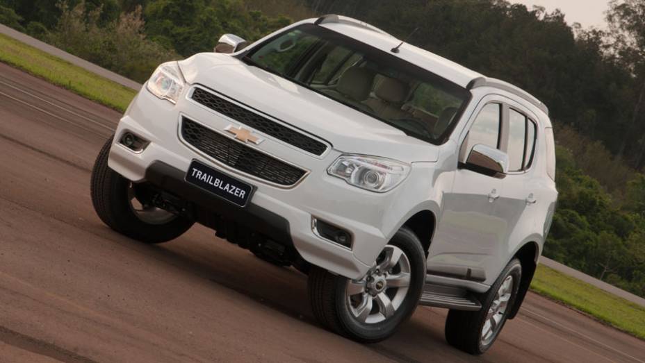 Lembra da Blazer? Então pode esquecer: a Trailblazer não tem absolutamente nada em comum com o antigo SUV | <a href="https://preprod.quatrorodas.abril.com.br/carros/lancamentos/chevrolet-trailblazer-718248.shtml" target="_blank" rel="migration">Leia mais</a>