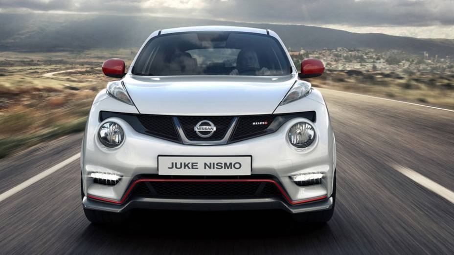 Modelo utiliza motor 1.6 16V de 200 cv e 25,5 mkgf | <a href="https://preprod.quatrorodas.abril.com.br/noticias/nissan-revela-juke-nismo-725662.shtml" rel="migration">Leia mais</a>