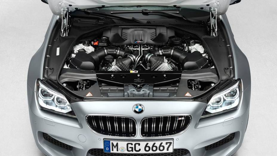 Nem na Alemanha ele será um carro barato: o preço inicial é de 128.800 euros | <a href="%20https://preprod.quatrorodas.abril.com.br/saloes/detroit/2013/bmw-m6-gran-coupe-730380.shtml" rel="migration">Leia mais</a>