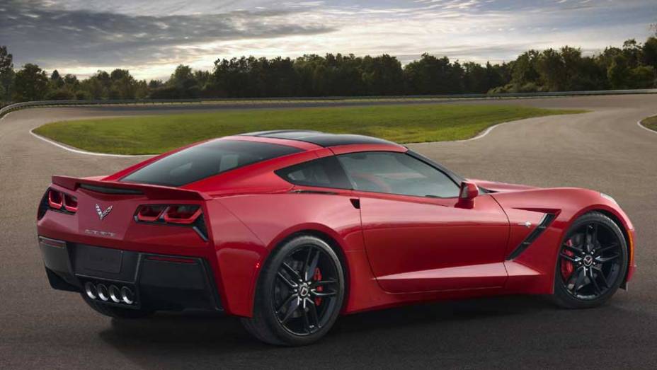 Há quem diga que o novo Corvette ficou parecido demais com o SRT Viper. E aí, o que você acha? | <a href="https://preprod.quatrorodas.abril.com.br/saloes/detroit/2013/chevrolet-corvette-stingray-730871.shtml" rel="migration">Leia mais</a>