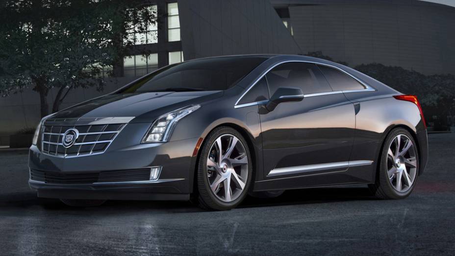 A Cadillac apresenta no Salão de Detroit o ELR | <a href="https://preprod.quatrorodas.abril.com.br/saloes/detroit/2013/cadillac-elr-730982.shtml" rel="migration">Leia mais</a>