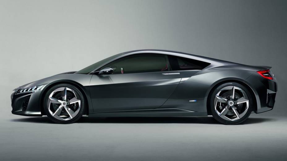 A marca atualizou um carro-conceito, o esportivo NSX | <a href="https://preprod.quatrorodas.abril.com.br/saloes/detroit/2013/acura-nsx-concept-731066.shtml" rel="migration">Leia mais</a>