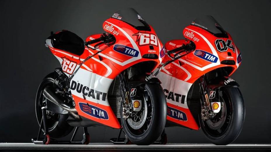 A Ducati apresentou a Desmosedici GP13 | <a href="https://preprod.quatrorodas.abril.com.br/moto/noticias/ducati-apresenta-desmosedici-gp13-731607.shtml" rel="migration">Leia mais</a>