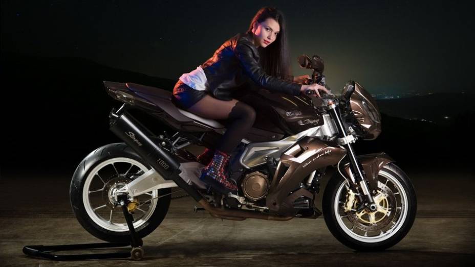 Mas n&atilde;o foi revelado o n&uacute;mero preciso | <a href="https://preprod.quatrorodas.abril.com.br/moto/noticias/vilner-customiza-aprilia-tuono-731669.shtml" rel="migration">Leia mais</a>