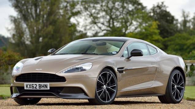 CARRO DE PERFORMANCE - Aston Martin Vanquish | <a href="https://preprod.quatrorodas.abril.com.br/noticias/mercado/finalistas-premio-carro-mundial-2013-sao-revelados-732525.shtml" rel="migration">Leia mais</a> CARRO DE PERFORMANCE - Aston Martin Vanquish | <a href="https://preprod.quatrorodas.abril.com.br/noticias/mercado/finalistas-premio-carro-mundial-2013-sao-revelados-732525.shtml" rel="migration">Leia mais</a>