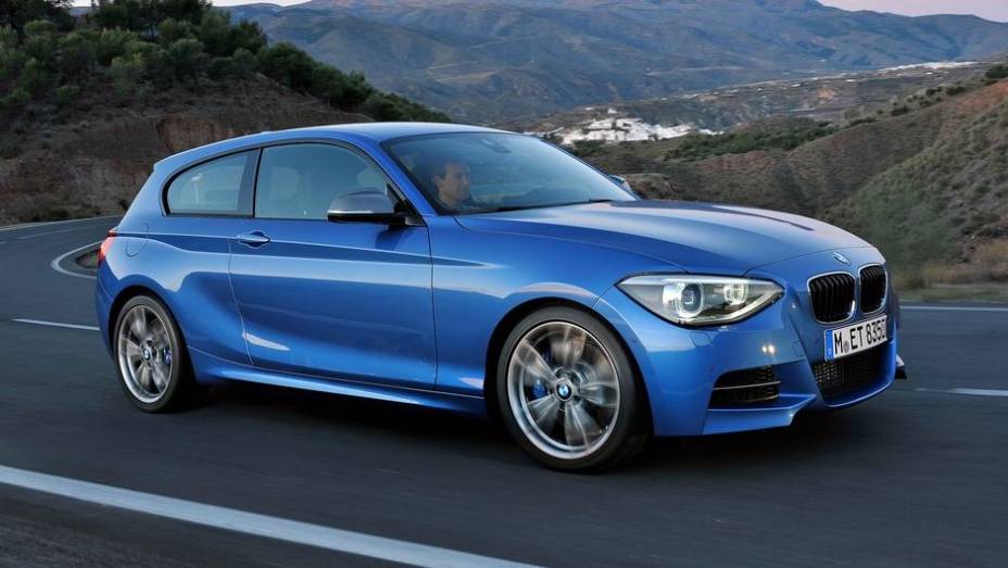 CARRO DE PERFORMANCE - BMW M 135i | <a href="https://preprod.quatrorodas.abril.com.br/noticias/mercado/finalistas-premio-carro-mundial-2013-sao-revelados-732525.shtml" rel="migration">Leia mais</a>