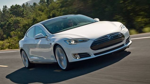 CARRO "VERDE" - Tesla Model S | <a href="https://preprod.quatrorodas.abril.com.br/noticias/mercado/finalistas-premio-carro-mundial-2013-sao-revelados-732525.shtml" rel="migration">Leia mais</a> CARRO "VERDE" - Tesla Model S | <a href="https://preprod.quatrorodas.abril.com.br/noticias/mercado/finalistas-premio-carro-mundial-2013-sao-revelados-732525.shtml" rel="migration">Leia mais</a>