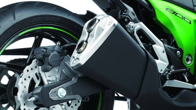 Houve aumento no tamanho dos discos de freio (agora, 310 mm) | <a href="https://preprod.quatrorodas.abril.com.br/moto/noticias/kawasaki-traz-nova-z800-ao-brasil-732675.shtml" rel="migration">Leia mais</a> Houve aumento no tamanho dos discos de freio (agora, 310 mm) | <a href="https://preprod.quatrorodas.abril.com.br/moto/noticias/kawasaki-traz-nova-z800-ao-brasil-732675.shtml" rel="migration">Leia mais</a>