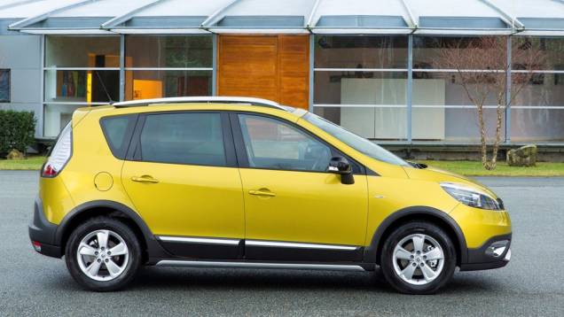 Esteticamente, o Scenic XMOD vem com rodas de liga-leve exclusivas, detalhes cromados na carroceria... | <a href="%20https://preprod.quatrorodas.abril.com.br/saloes/genebra/2013/renault-scenic-xmod-734868.shtml" rel="migration">Leia mais</a> Esteticamente, o Scenic XMOD vem com rodas de liga-leve exclusivas, detalhes cromados na carroceria... | <a href="%20https://preprod.quatrorodas.abril.com.br/saloes/genebra/2013/renault-scenic-xmod-734868.shtml" rel="migration">Leia mais</a>