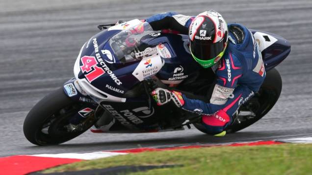 Aleix Espargaró não passou do 16º posto | <a href="https://preprod.quatrorodas.abril.com.br/moto/noticias/motogp-pedrosa-repete-dominio-sepang-733092.shtml" rel="migration">Leia mais</a> Aleix Espargaró não passou do 16º posto | <a href="https://preprod.quatrorodas.abril.com.br/moto/noticias/motogp-pedrosa-repete-dominio-sepang-733092.shtml" rel="migration">Leia mais</a>