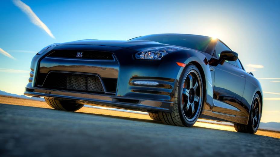 A Nissan aproveitou o Salão de Chicago para exibir uma versão de performance do Nissan GT-R | <a href="https://preprod.quatrorodas.abril.com.br/noticias/fabricantes/nissan-revela-gt-r-track-edition-733328.shtml" rel="migration">Leia mais</a>