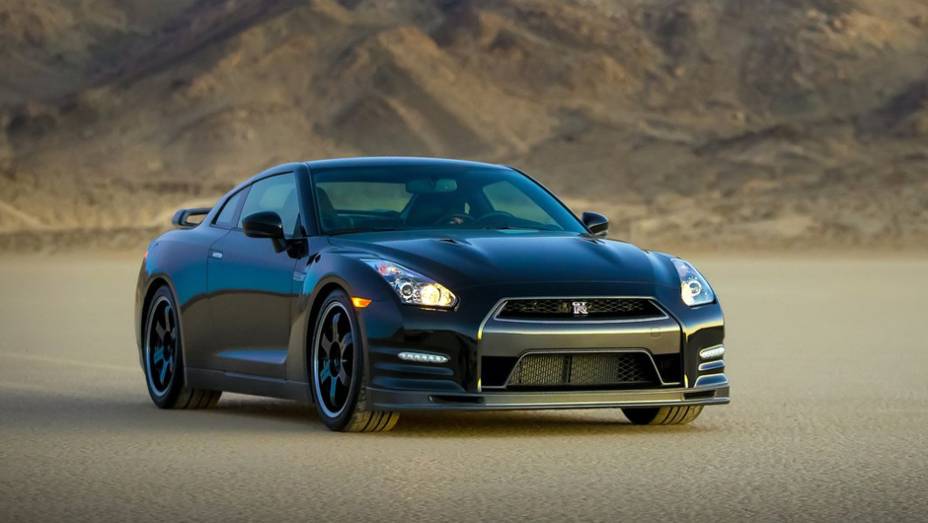 O modelo também ganha em desempenho, com a redução de peso total do conjunto | <a href="https://preprod.quatrorodas.abril.com.br/noticias/fabricantes/nissan-revela-gt-r-track-edition-733328.shtml" rel="migration">Leia mais</a>