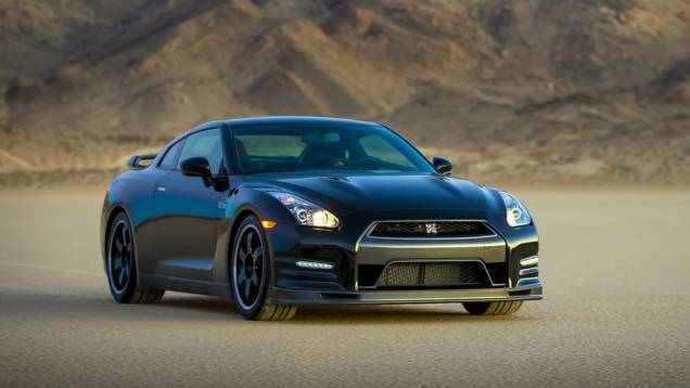 O modelo também ganha em desempenho, com a redução de peso total do conjunto | <a href="https://preprod.quatrorodas.abril.com.br/noticias/fabricantes/nissan-revela-gt-r-track-edition-733328.shtml" rel="migration">Leia mais</a> O modelo também ganha em desempenho, com a redução de peso total do conjunto | <a href="https://preprod.quatrorodas.abril.com.br/noticias/fabricantes/nissan-revela-gt-r-track-edition-733328.shtml" rel="migration">Leia mais</a>