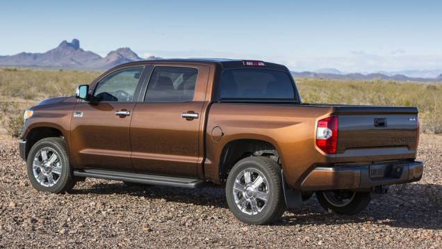Nas versões iniciais, é utilizado o 4.0 V6, de 270 cavalos de potência | <a href="https://preprod.quatrorodas.abril.com.br/noticias/fabricantes/toyota-enfim-apresenta-nova-tundra-733332.shtml" rel="migration">Leia mais</a> Nas versões iniciais, é utilizado o 4.0 V6, de 270 cavalos de potência | <a href="https://preprod.quatrorodas.abril.com.br/noticias/fabricantes/toyota-enfim-apresenta-nova-tundra-733332.shtml" rel="migration">Leia mais</a>
