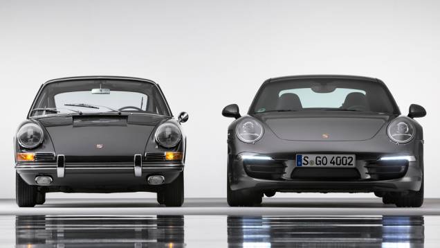 Os faróis ovais foram abandonados na geração de 1997, conhecida como 996, mas acabaram voltando à pedido dos fãs | <a href="https://preprod.quatrorodas.abril.com.br/noticias/fabricantes/porsche-celebra-50-anos-911-733368.shtml" rel="migration">Leia mais</a> Os faróis ovais foram abandonados na geração de 1997, conhecida como 996, mas acabaram voltando à pedido dos fãs | <a href="https://preprod.quatrorodas.abril.com.br/noticias/fabricantes/porsche-celebra-50-anos-911-733368.shtml" rel="migration">Leia mais</a>