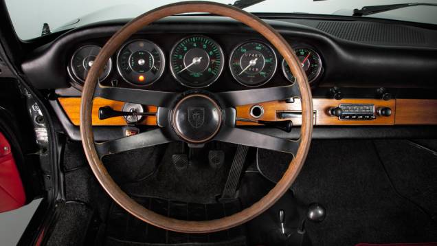 ... como você pode ver no painel do primeiro 911 | <a href="https://preprod.quatrorodas.abril.com.br/noticias/fabricantes/porsche-celebra-50-anos-911-733368.shtml" rel="migration">Leia mais</a> ... como você pode ver no painel do primeiro 911 | <a href="https://preprod.quatrorodas.abril.com.br/noticias/fabricantes/porsche-celebra-50-anos-911-733368.shtml" rel="migration">Leia mais</a>