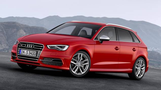 Poucos meses após mostrar o novo S3 duas portas, a Audi apresenta o repaginado S3 Sportback | <a href="%20https://preprod.quatrorodas.abril.com.br/saloes/genebra/2013/audi-s3-sportback-734757.shtml" rel="migration">Leia mais</a> Poucos meses após mostrar o novo S3 duas portas, a Audi apresenta o repaginado S3 Sportback | <a href="%20https://preprod.quatrorodas.abril.com.br/saloes/genebra/2013/audi-s3-sportback-734757.shtml" rel="migration">Leia mais</a>