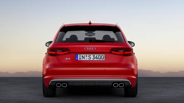 Apenas o logotipo S identifica o S3 Sportback | <a href="https://preprod.quatrorodas.abril.com.br/saloes/genebra/2013/audi-s3-sportback-734757.shtml" rel="migration">Leia mais</a> Apenas o logotipo S identifica o S3 Sportback | <a href="https://preprod.quatrorodas.abril.com.br/saloes/genebra/2013/audi-s3-sportback-734757.shtml" rel="migration">Leia mais</a>