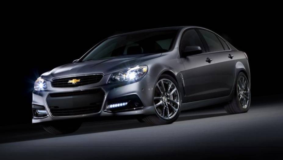 A Chevrolet pôs fim ao mistério e revelou fotos e informações oficiais sobre o sedã SS | <a href="%20https://preprod.quatrorodas.abril.com.br/saloes/new-york/2013/chevrolet-ss-737022.shtml" rel="migration">Leia mais</a>