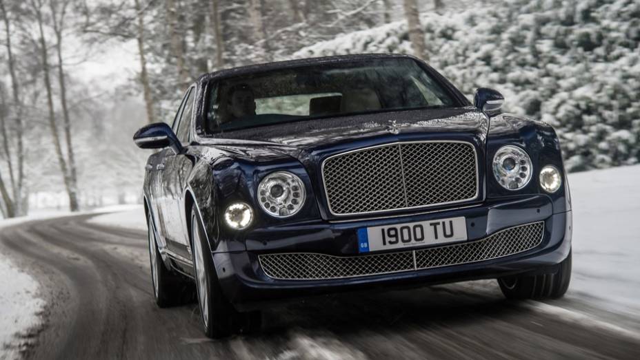 Basicamente, n&atilde;o h&aacute; mudan&ccedil;as significativas do modelo por fora | <a href="https://preprod.quatrorodas.abril.com.br/saloes/genebra/2013/bentley-mulsanne-2014-734713.shtml" rel="migration">Leia mais</a>