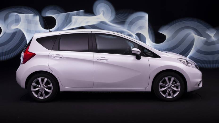 Nissan Note | <a href="https://preprod.quatrorodas.abril.com.br/saloes/genebra/2013/nissan-note-734148.shtml" rel="migration">Leia mais</a>