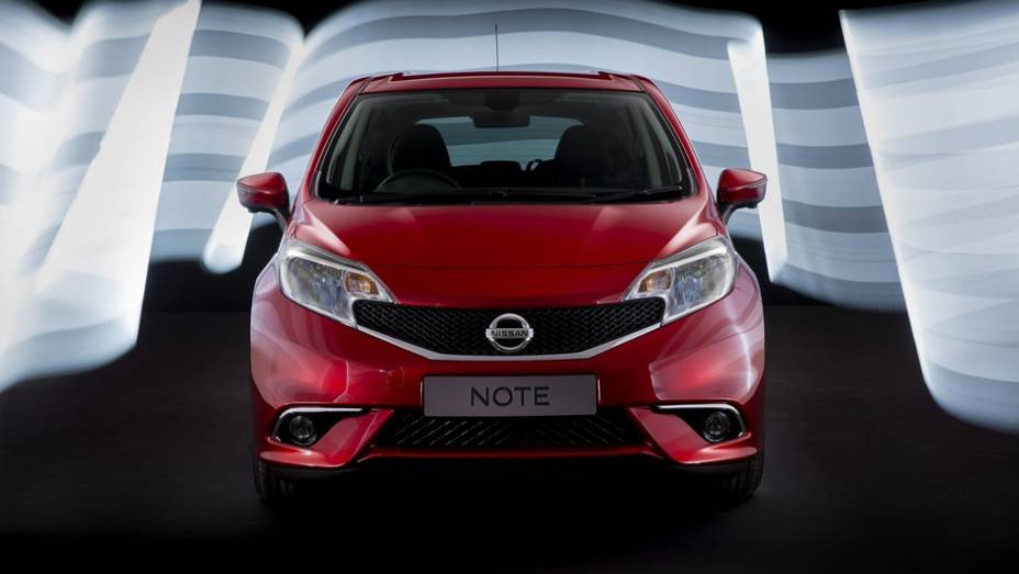 Nesta configuração, o Note será bastante econômico... | <a href="https://preprod.quatrorodas.abril.com.br/saloes/genebra/2013/nissan-note-734148.shtml" rel="migration">Leia mais</a>