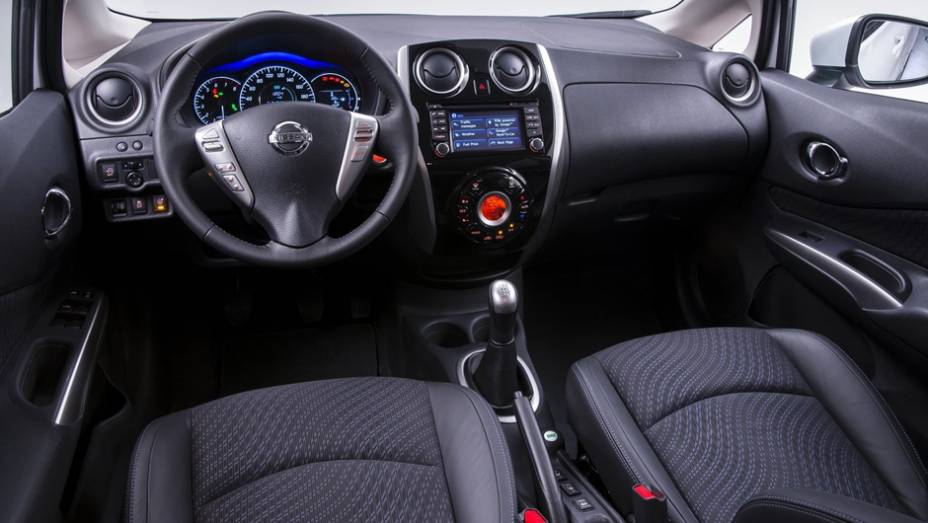 O Note &eacute; baseado no carro-conceito Inspiration | <a href="https://preprod.quatrorodas.abril.com.br/saloes/genebra/2013/nissan-note-734148.shtml" rel="migration">Leia mais</a>