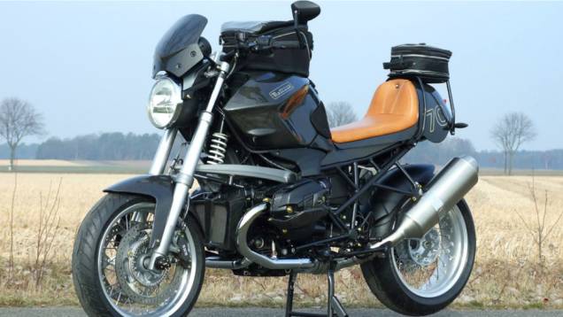 BMW R1200 CR-T, customizada por Metisse. <a href="https://preprod.quatrorodas.abril.com.br/moto/noticias/bmw-r1200-cr-t-customizada-metisse-734221.shtml" rel="migration">Leia mais</a> BMW R1200 CR-T, customizada por Metisse. <a href="https://preprod.quatrorodas.abril.com.br/moto/noticias/bmw-r1200-cr-t-customizada-metisse-734221.shtml" rel="migration">Leia mais</a>