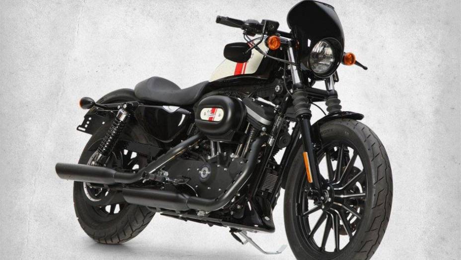 Harley-Davidson Iron 883 Quarter Mile 2013 foi lançada na Espanha. <a href="https://preprod.quatrorodas.abril.com.br/moto/noticias/h-dlanca-edicoes-limitadas-espanha-734778.shtml" rel="migration">Leia mais</a>