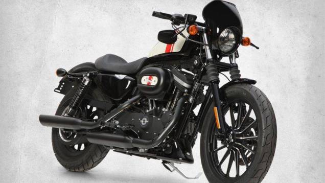 Harley-Davidson Iron 883 Quarter Mile 2013 foi lançada na Espanha. <a href="https://preprod.quatrorodas.abril.com.br/moto/noticias/h-dlanca-edicoes-limitadas-espanha-734778.shtml" rel="migration">Leia mais</a> Harley-Davidson Iron 883 Quarter Mile 2013 foi lançada na Espanha. <a href="https://preprod.quatrorodas.abril.com.br/moto/noticias/h-dlanca-edicoes-limitadas-espanha-734778.shtml" rel="migration">Leia mais</a>