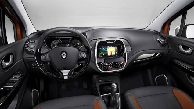 O interior é moderno como o lado de fora e oferece a verstatilidade de uma minivan, com diversos porta-objetos | <a href="%20https://preprod.quatrorodas.abril.com.br/saloes/genebra/2013/renault-captur-734871.shtml" rel="migration">Leia mais</a> O interior é moderno como o lado de fora e oferece a verstatilidade de uma minivan, com diversos porta-objetos | <a href="%20https://preprod.quatrorodas.abril.com.br/saloes/genebra/2013/renault-captur-734871.shtml" rel="migration">Leia mais</a>
