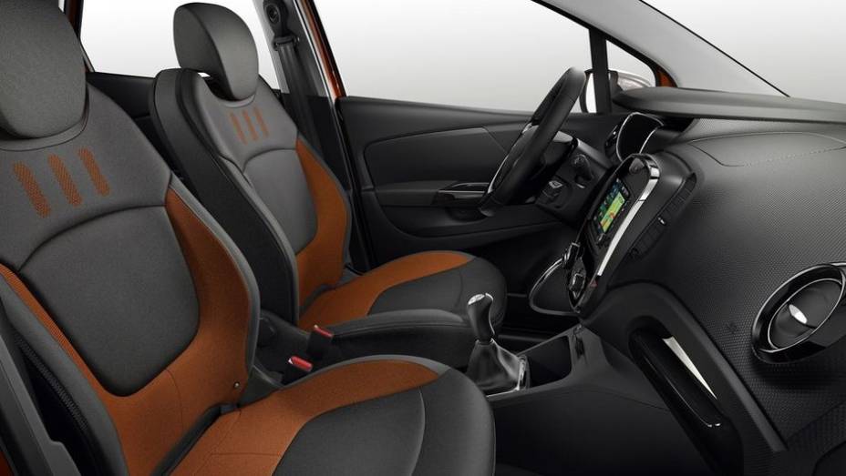 A gama de motoriza&ccedil;&otilde;es ser&aacute; a mesma do Clio, incluindo o moderno motor 0.9 com turbocompressor e tr&ecirc;s cilindros em linha, que gera aproximadamente 89 cv | <a href="%20https://preprod.quatrorodas.abril.com.br/saloes/genebra/2013/renault-captur-734871.shtml" rel="migration">Leia mais</a>