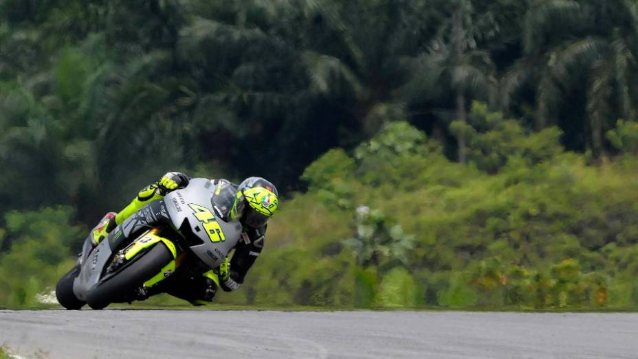 Valentino Rossi (Yamaha Factory Racing Team) ficou em quarto no último dia em Sepang. <a href="https://preprod.quatrorodas.abril.com.br/moto/noticias/motogp-pedrosa-lidera-ultimo-dia-sepang-734820.shtml" rel="migration">Leia mais</a>