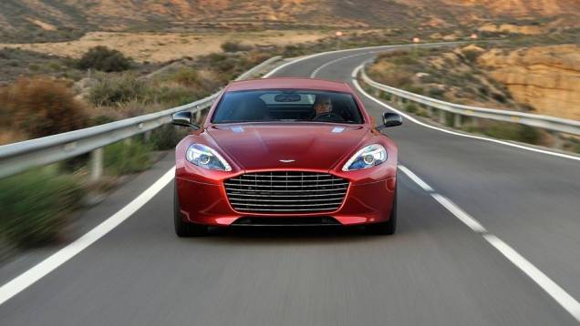 Com a cavalaria extra, o modelo agora vai de 0 a 100 km/h em 4,9 segundos | <a href="https://preprod.quatrorodas.abril.com.br/saloes/genebra/2013/aston-martin-rapide-s-2013-734925.shtml" rel="migration">Leia mais</a> Com a cavalaria extra, o modelo agora vai de 0 a 100 km/h em 4,9 segundos | <a href="https://preprod.quatrorodas.abril.com.br/saloes/genebra/2013/aston-martin-rapide-s-2013-734925.shtml" rel="migration">Leia mais</a>