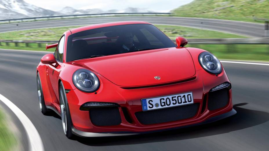 A Porsche exibe um 911 GT3 renovado neste Salão de Genebra | <a href="https://preprod.quatrorodas.abril.com.br/saloes/genebra/2013/porsche-911-gt3-735214.shtml" rel="migration">Leia mais</a>